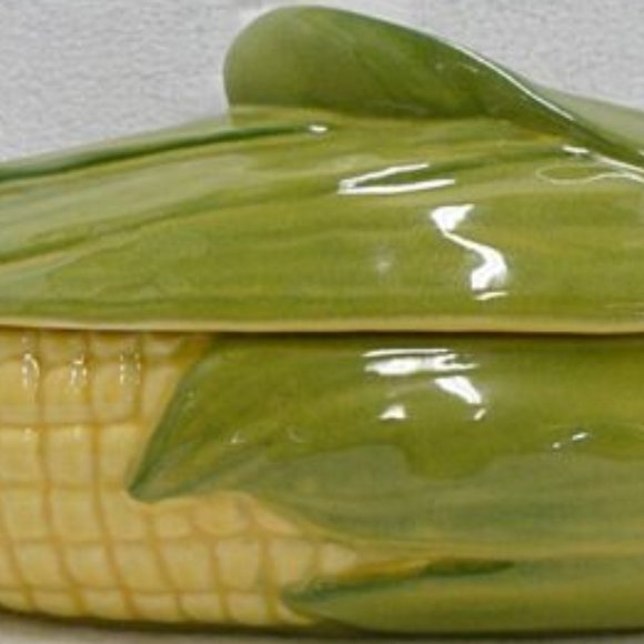Shawnee pottery corn casserole number 74 with lid - Picture 1 of 2